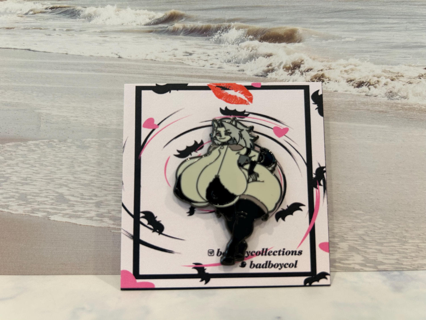 Original Loona Hard Enamel Pin – K-Pop Collectible Accessory